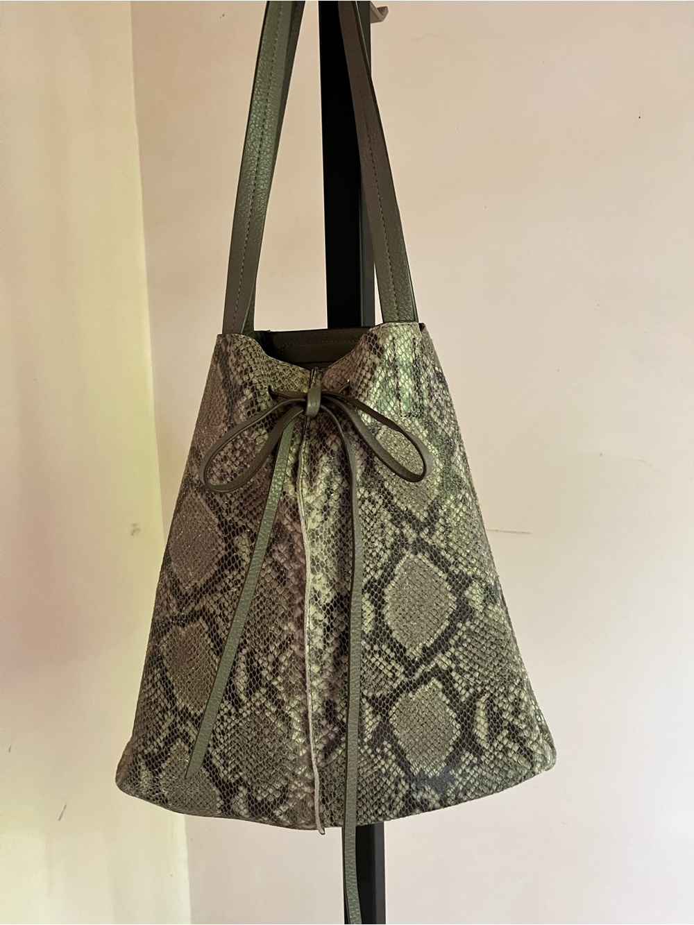 Vintage Banana Republic Snakeskin Leather Bag
